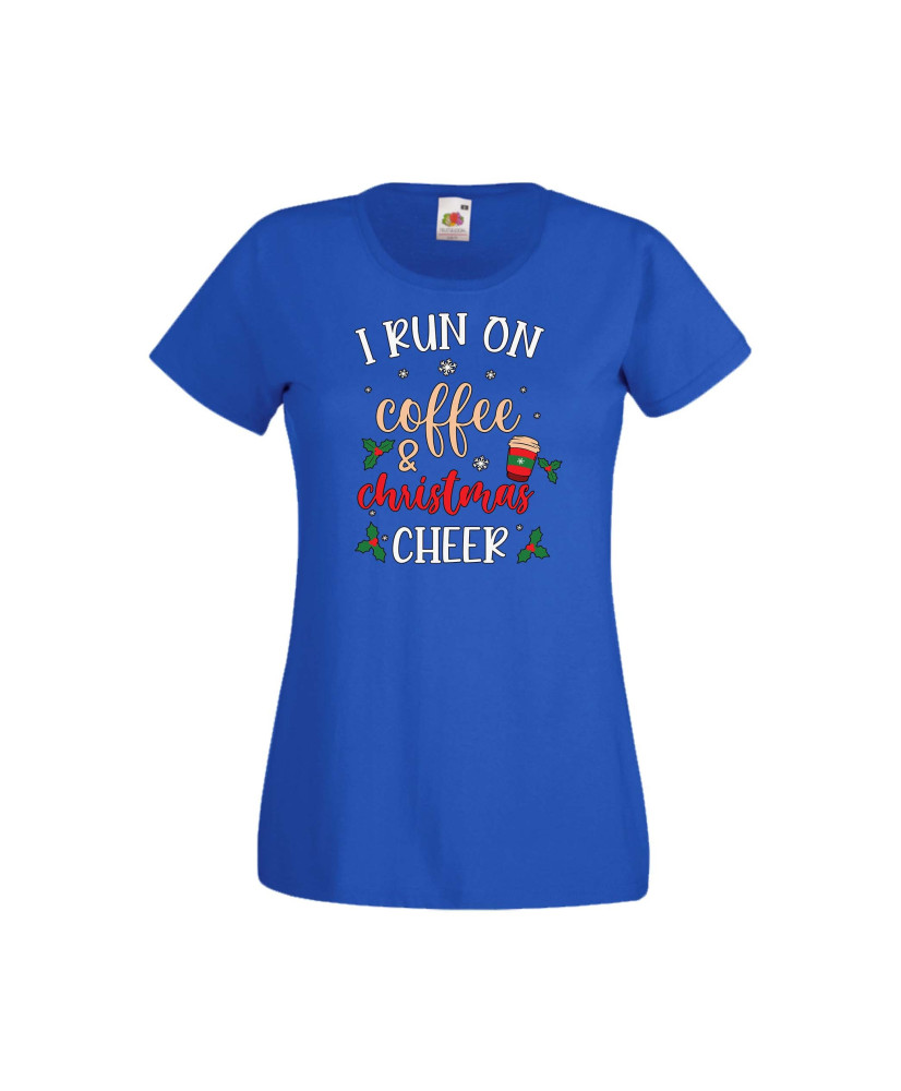 Дамска тениска Коледа I Run On Coffee and Christmas Cheer Дамска тениска Коледа I Run On Coffee and Christmas Cheer