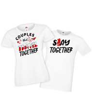 Комплект тениски за влюбени Couples that travel together stay together за пътешественици