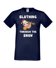 Мъжка коледна тениска Slothing Through The Snow