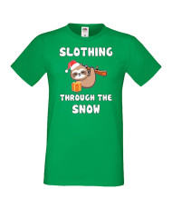 Мъжка коледна тениска Slothing Through The Snow