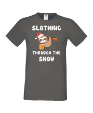 Мъжка коледна тениска Slothing Through The Snow