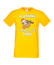 Мъжка коледна тениска Slothing Through The Snow