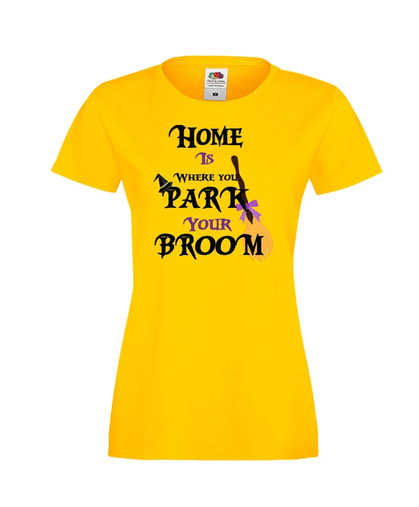 Дамска тениска Хелоуин Home is where you park  your broom
